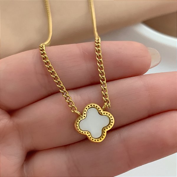 COLAR TREVO MADREPÉROLA DOURADO AÇO 316L⭐️