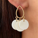 BRINCO GOTAS VAZADAS DETALHE MADREPÉROLA DOURADO AÇO 316L⭐️