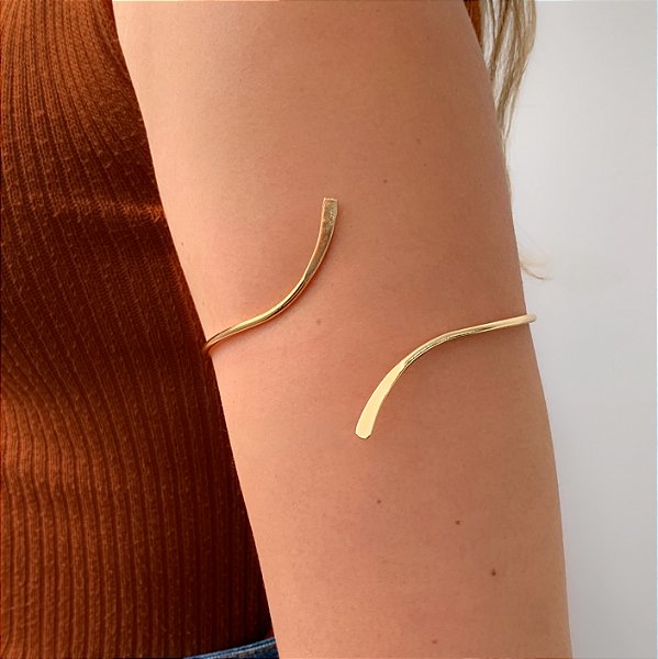 BRACELETE FIO CURVADO CONTRÁRIO LISO BIJU