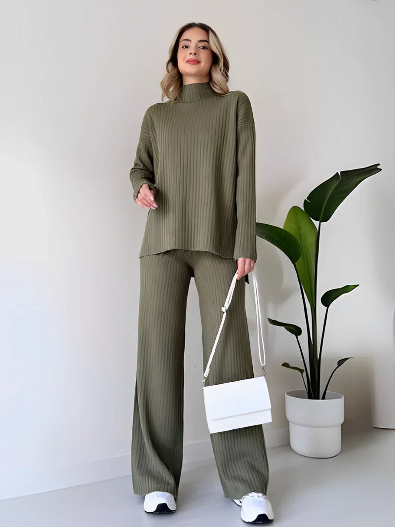 Conjunto de Tricô Canelado com Suéter Mullet Gola Alta e Calça Pantalona Modern Laura - OUTONO/INVERNO