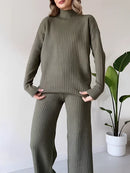 Conjunto de Tricô Canelado com Suéter Mullet Gola Alta e Calça Pantalona Modern Laura - OUTONO/INVERNO