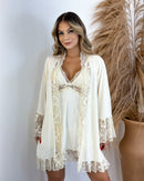 LINGERIE  LADURRIE  CONJUNTOS  Conjunto J’adore - Camisola + Robe e Calcinha  camisolas noturna  lingerie de luxo  linha noite de luxo  linha noite  camisolas  camisola  JADORE  