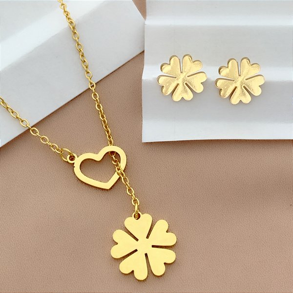 COLAR E BRINCO KIT GRAVATINHA TREVO E CORAÇÃO LISO DOURADO AÇO 316L⭐️