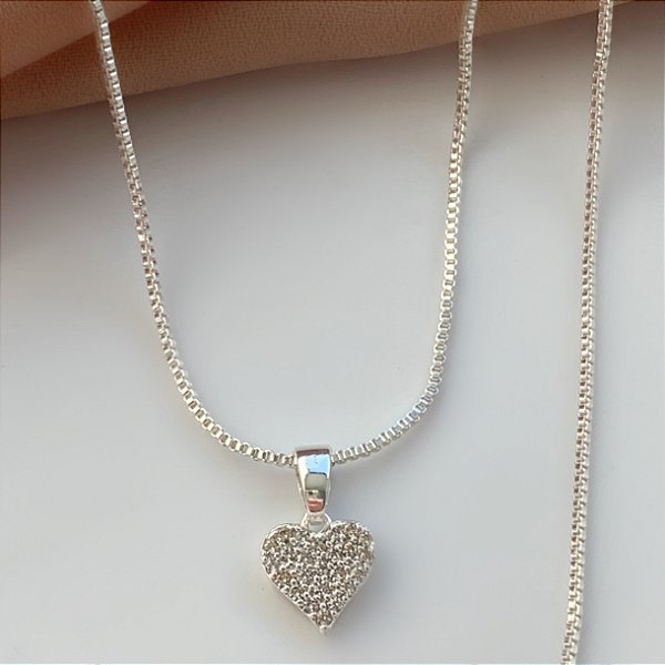 COLAR CORAÇÃO MICRO ZIRCÔNIAS FOLHEADO A PRATA⭐️