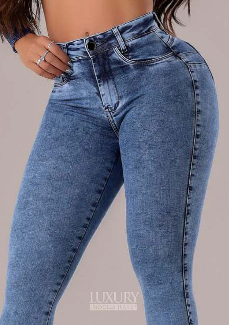 Calça Jeans Modeladora Lipo Empina Bumbum Cós Médio - C452
