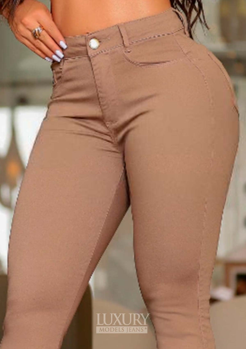 Calça Jeans Modeladora Lipo Empina Bumbum Cós Médio - C563